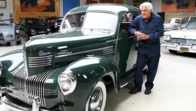 Photo of Jay Leno shows us Johnny Carson’s classic 1939 Chrysler Royal