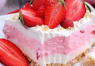Photo of Strawberry Cheesecake Lush