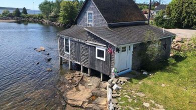 Photo of Great interior! Definitely waterfront! Circa 1865 in Maine. $390,000