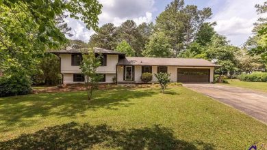 Photo of Tri Level recently renovated home offers 4 bedrooms and 2.5 bathrooms with plenty of room inside and out in a cul-de-sac location. $244,590