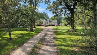 Photo of 5 BR 4 BA Home on 5.6 acres, In Ground Pool, . Two Living Areas and Laundry Rooms. $250,000